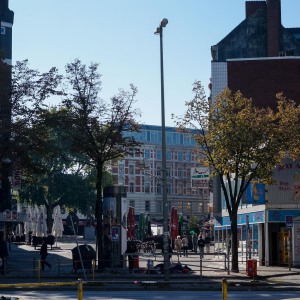 Die Hamburger Reeperbahn lässt grüßen